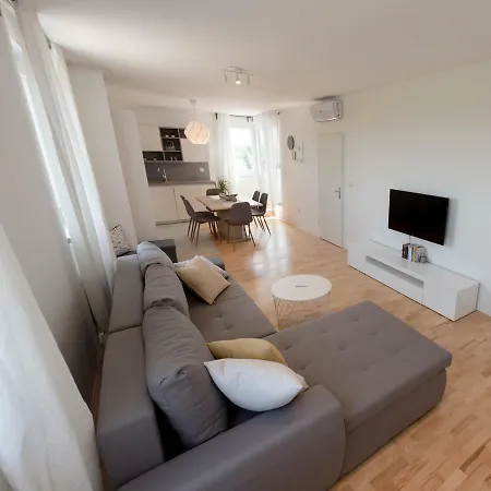 Erika Apartment *
